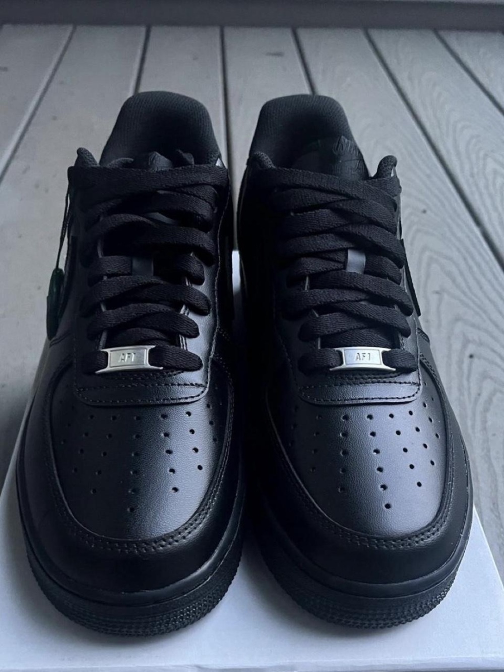 Nike Black Leather Low-Top Sneakers